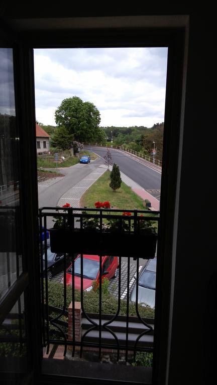 Pension Egida Řež エクステリア 写真